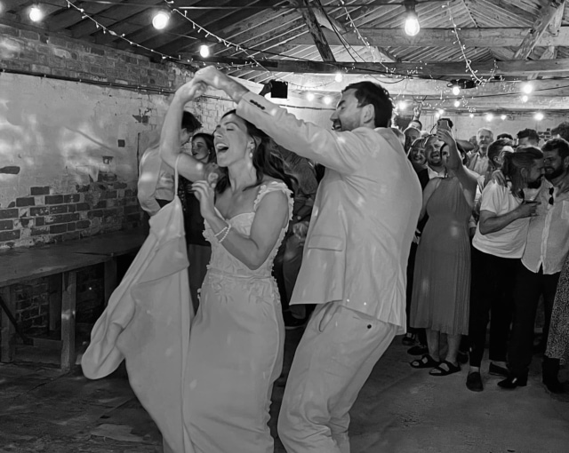What does a Great Wedding DJ Do? - Bride & groom dancing